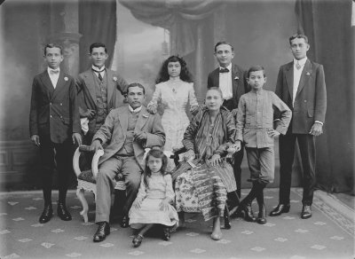 欧亚族家庭，1910年代
