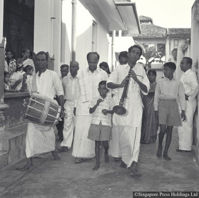 兴都庙里的婚礼仪队，1962年