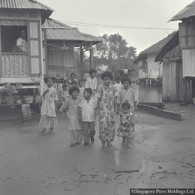 庆祝开斋节的马来儿童，1963年